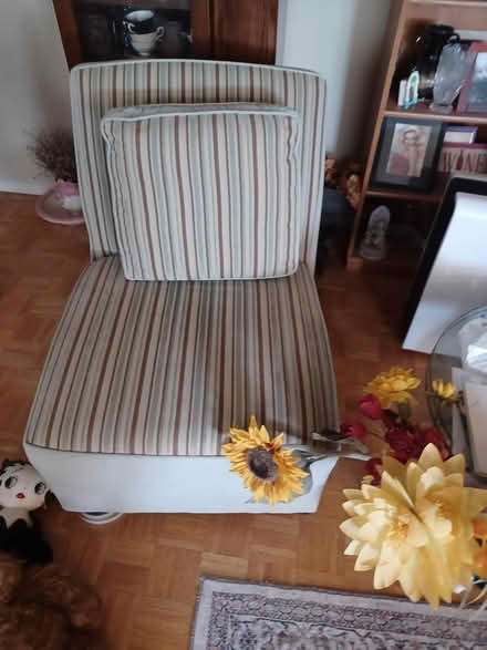 Photo of free Striped CHAIR (Carlingwood area) #1