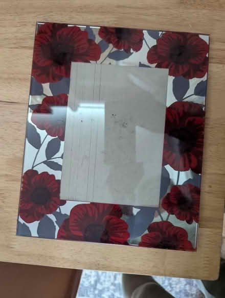 Photo of free Glass Mirror Photo Frame 7 x5 (Grangeway area NN10) #1