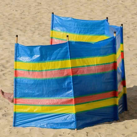 Photo of free Beach Windreaker (Isleworth) #1