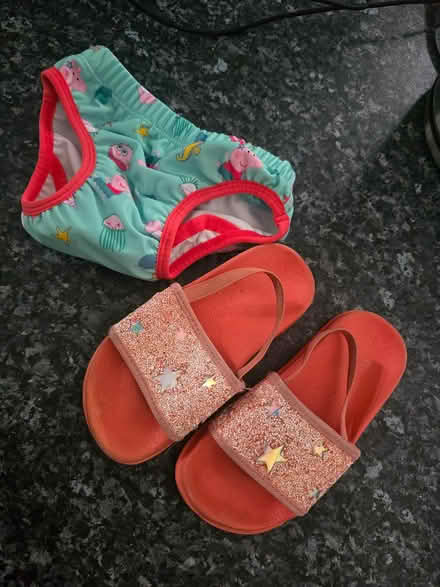 Photo of free kids swimmers and flip flops (IG6 3s) #1