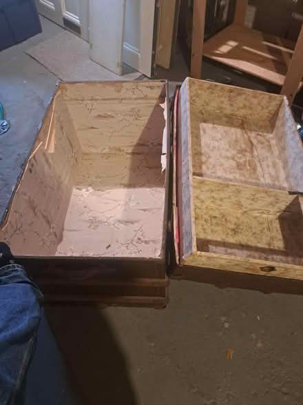 Photo of free Trunk (St.clair and Christie) #3