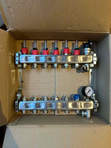 Photo of free 6 port manifold (Upshire (EN9)) #1