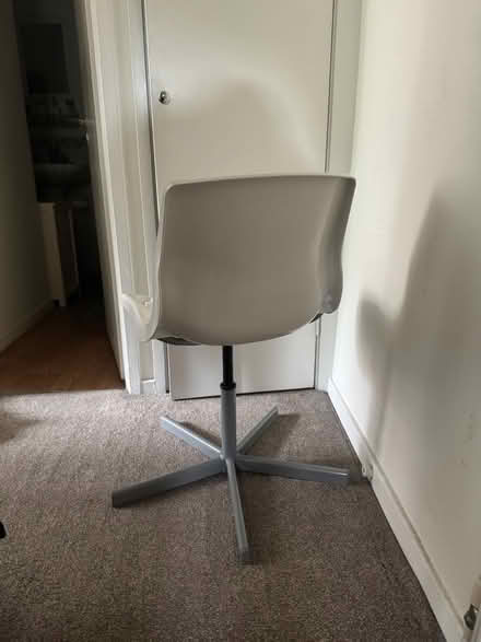 Photo of free Desk Chair (Bethnal Green, E2) #2