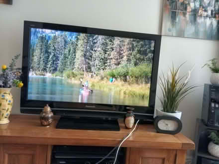 Photo of free Television (Burscough Bridge L40) #2