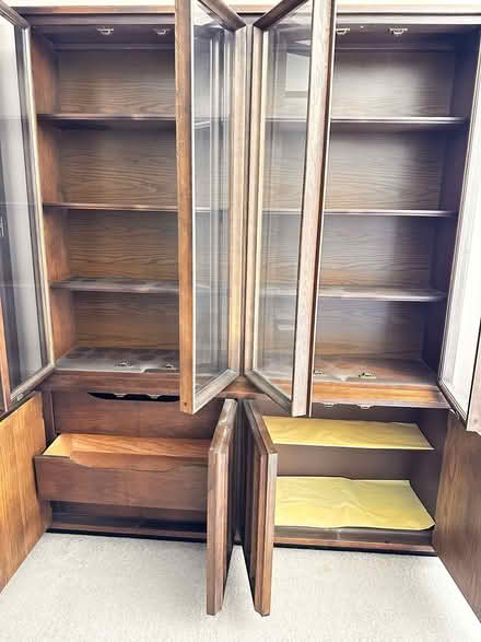 Photo of free Dining room cabinet China cabinet (Tropicana/95 89120) #1