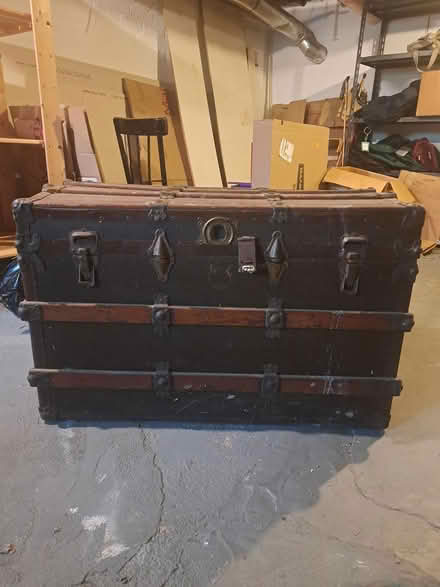 Photo of free Trunk (St.clair and Christie) #1