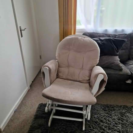 Photo of free Kub nursing armchair (CR0) #1