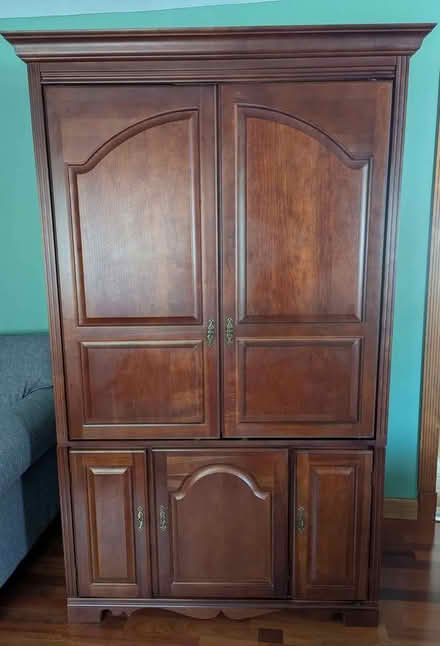 Photo of free Broyhill Entertainment center (Parlin, NJ) #1