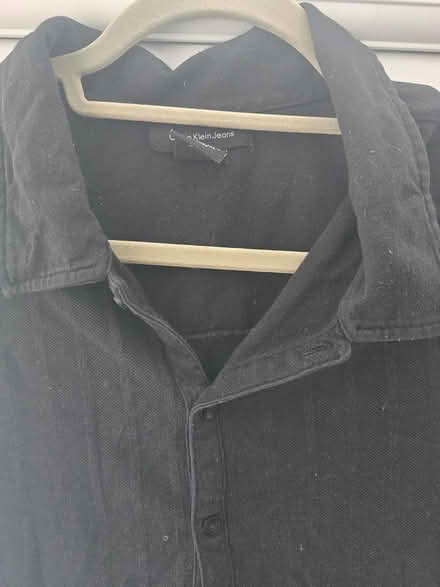 Photo of free Calvin Klein shirt (IG6 3s) #2