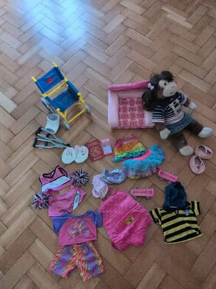 Photo of free Build a bear with extras (Five Ways B16) #1