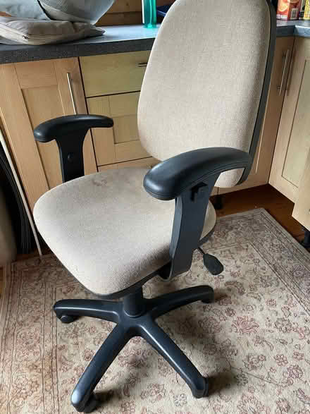 Photo of free Office chair (Bognor Regis PO21) #1