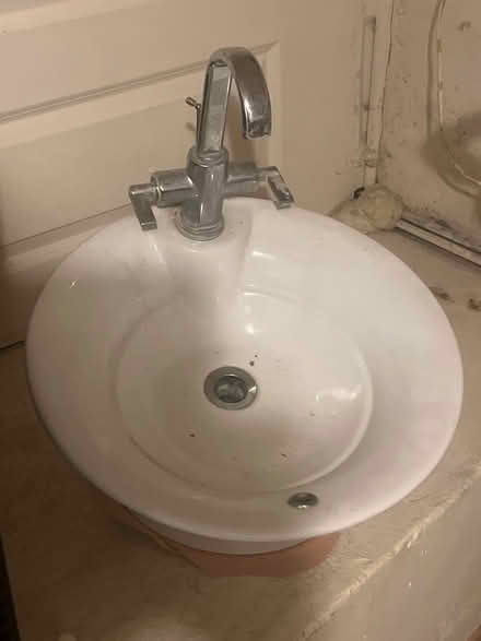 Photo of free Sink and taps (West Hampstead NW6) #1