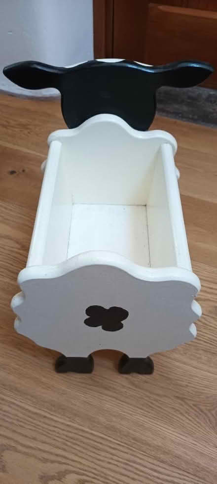 Photo of free Child's Sheep Thingi (Simmondley SK13) #3