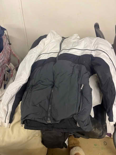 Photo of free Bag of women’s ski clothes (Wood Green N22) #2