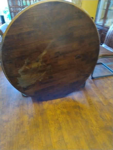 Photo of free Circular table (SE9) #2