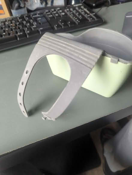 Photo of free Kitchen sponge holder (LU2) #2