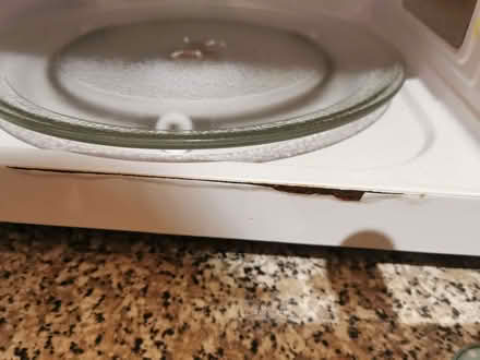 Photo of free Microwave - Fully working (Woodside CR0) #3