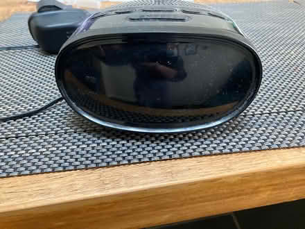 Photo of free Radio alarm clock (Edinburgh EH5) #2