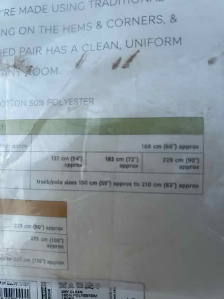 Photo of free curtains new and two pillows (moston M40,) #3