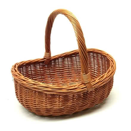 Photo of Wicker basket for wedding (GU14) #1