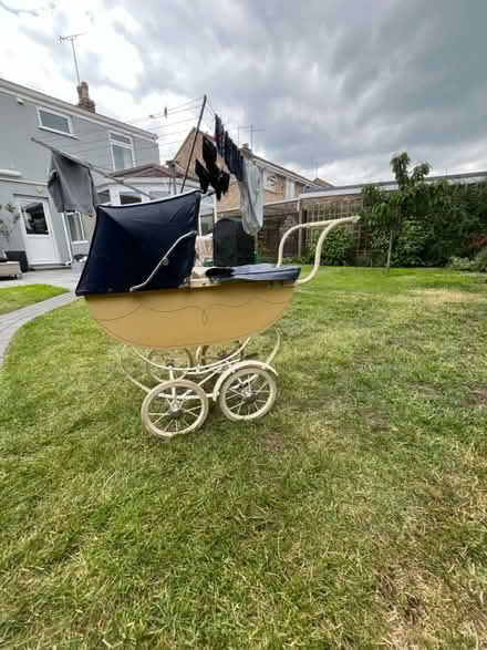 Photo of free Child’s toy pram circa 1950s (Cheltenham GL51) #3