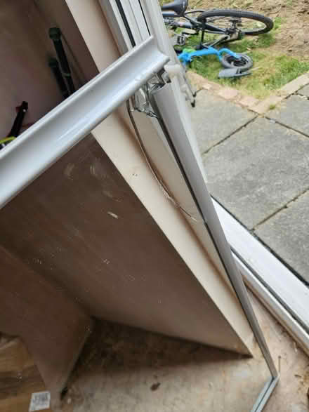 Photo of free 2x Mirrored sliding doors (BR8) #2