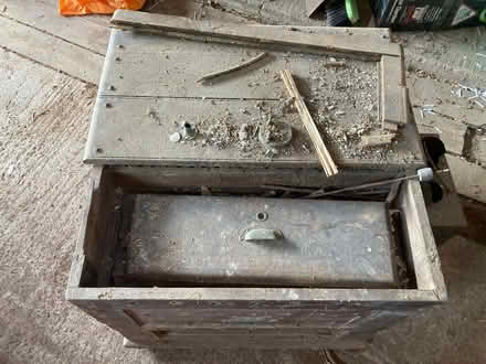 Photo of free Beautiful Antique incubator (Stainton CA11) #2