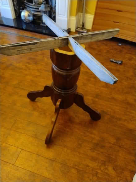 Photo of free Circular table (SE9) #1