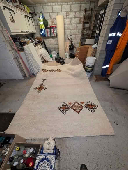 Photo of free Living room rug (AB22) #1