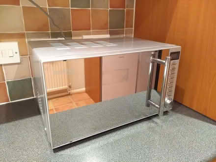 Photo of free Microwave (Irish Fields LS21) #1