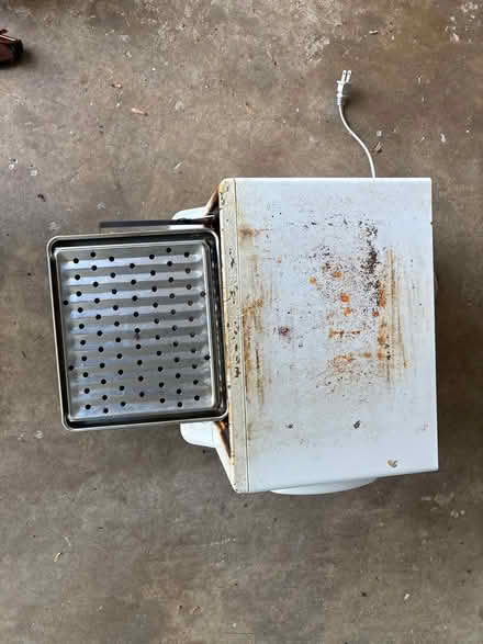 Photo of free Cuisinart toaster oven (Right off route 40) #3