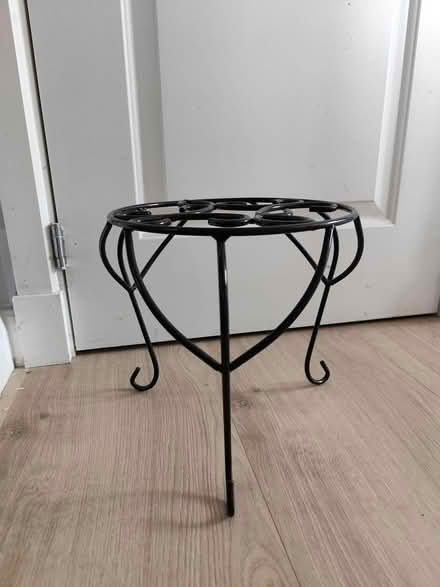 Photo of free Plant pot stand (Buckstone EH10) #3