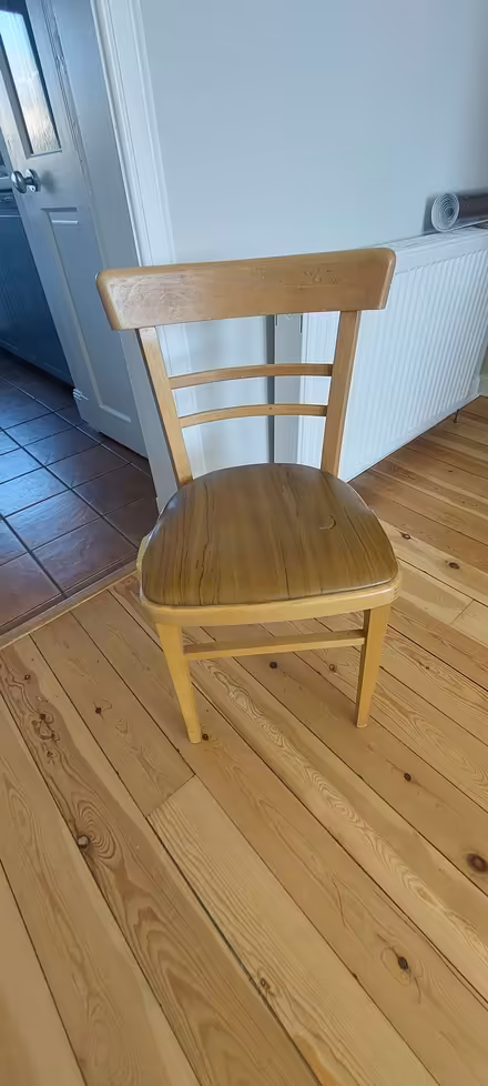 Photo of free 1950s chair (Gowkshill EH23) #1
