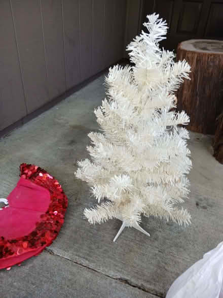 Photo of free Small white Christmas tree (Mountain View near downtown) #3
