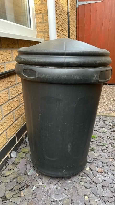 Photo of free Black dustbin (Barrow upon Soar LE12) #1