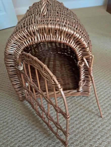 Photo of free Cat basket (Letchworth) #1