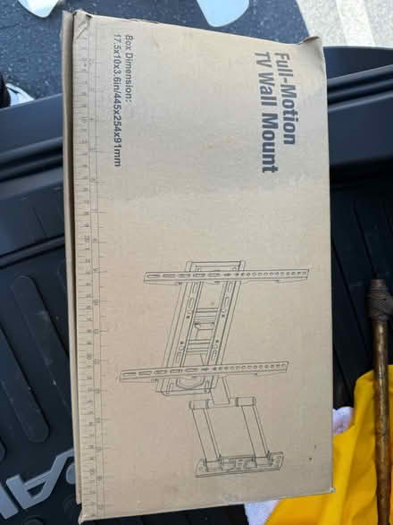 Photo of free TV wall mount (90266) #1