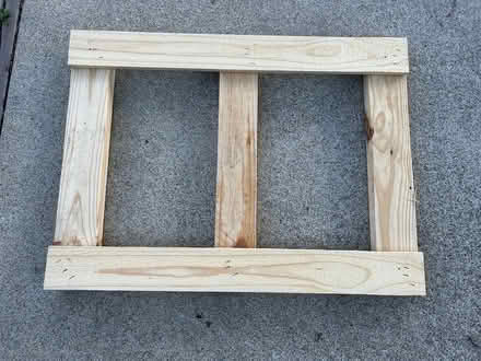 Photo of free WOOD PALLET 23” x 30” (San Carlos-El Camino near Hull) #1