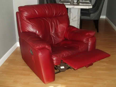 Photo of free leather recliner chair (Gilmerton EH17) #1