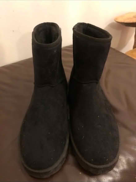 Photo of free Faux fur lined boots (Cheshunt En8) #1