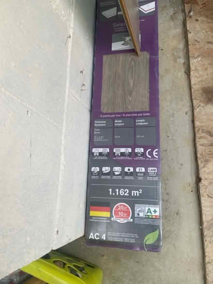 Photo of free AC4 Laminate Flooring (Wallington SM6) #1
