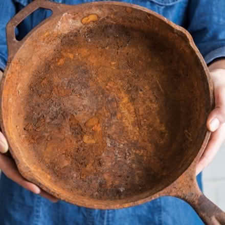Photo of Cast iron pans for project (EX17) #3