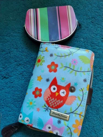 Photo of free Various: Kids wallets, pavement chalk, diving weights, etc (The Grange EH9) #1