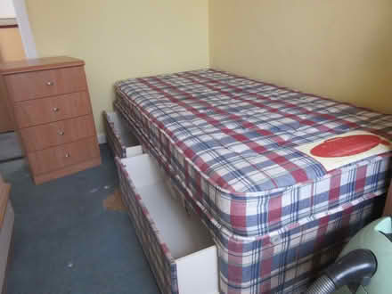 Photo of free Single bed and matterss with storage drawers (Warsash SO31) #1