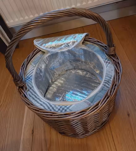 Photo of free Insulated basket (South Ascot SL5) #2
