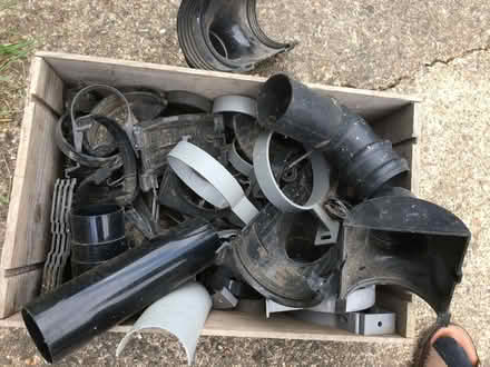 Photo of free box of wickes gutter parts (Brogborough MK43) #1