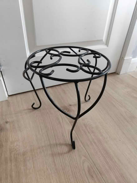 Photo of free Plant pot stand (Buckstone EH10) #1
