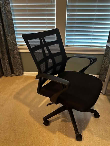 Photo of free Desk Chair (Fall City) #1