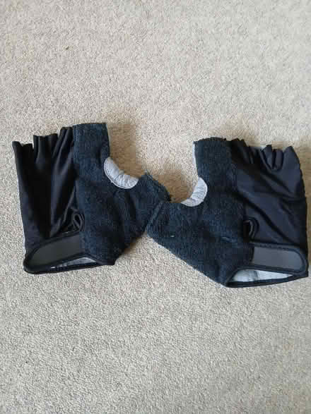 Photo of free Cycling gloves (Bugbrooke) #2