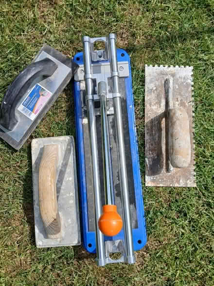 Photo of free Tile cutter (Bugbrooke) #2